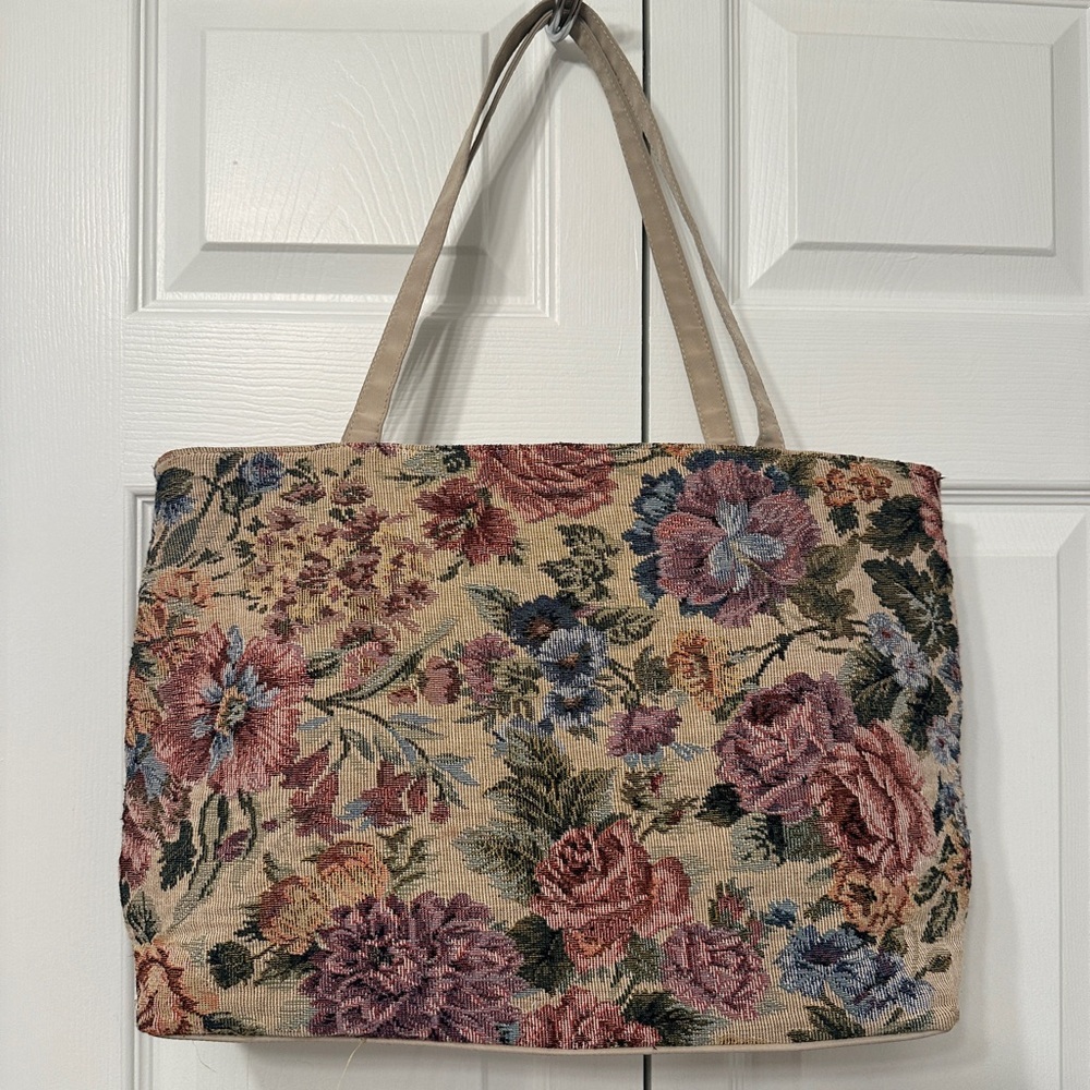 Floral Vintage Medium Tote Bag
